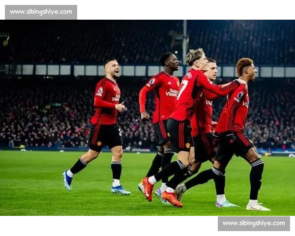 热刺魔鬼 6 战来袭：连碰喜鹊、车魔枪与巴黎